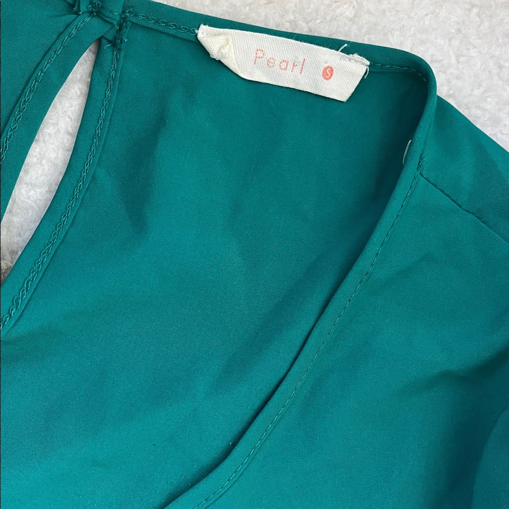 Pearl Ruffle Front Blouse - Picture 2 of 4